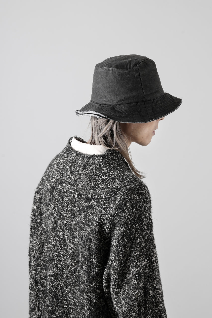 Load image into Gallery viewer, daub SOFT BUCKET HAT / RESIN COATED LIGHT TWILL COTTON (DARK GREY)
