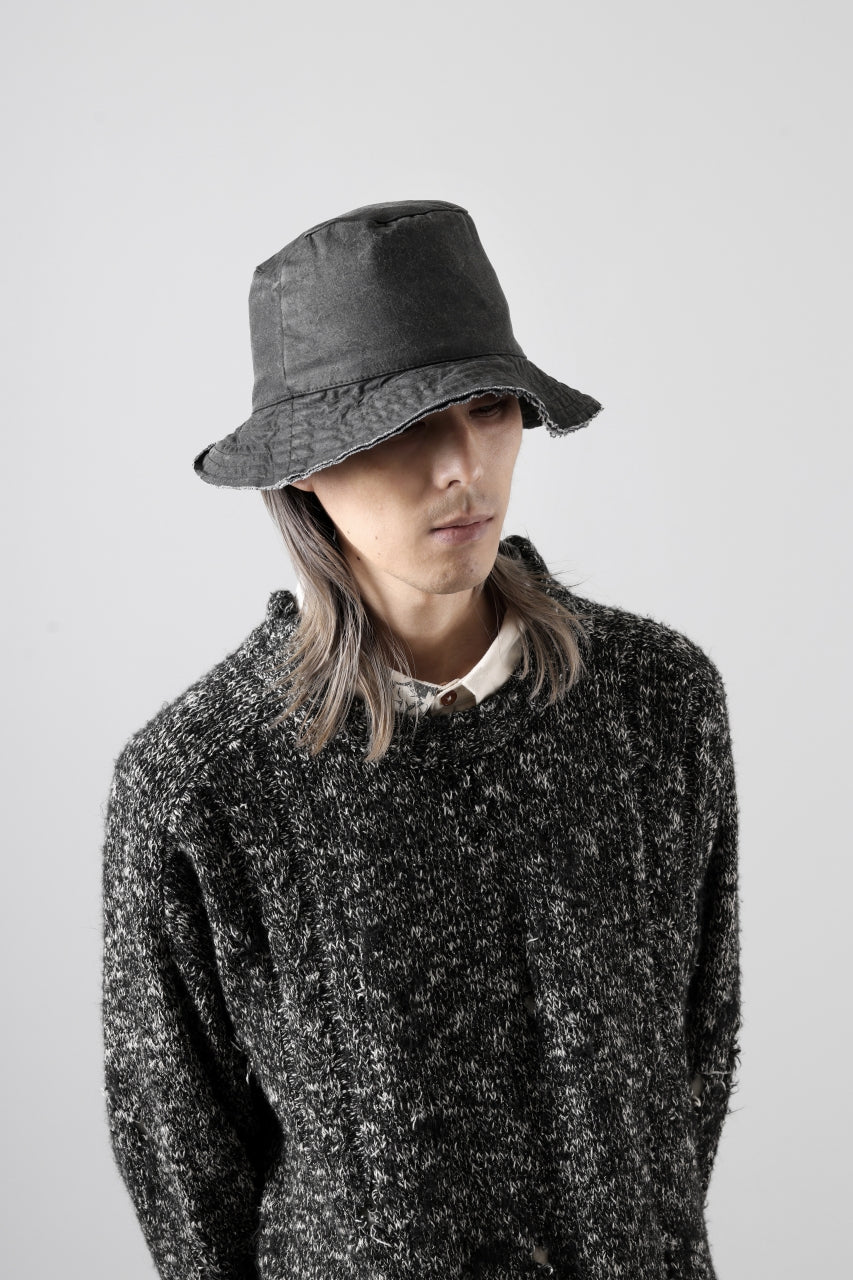 Load image into Gallery viewer, daub SOFT BUCKET HAT / RESIN COATED LIGHT TWILL COTTON (DARK GREY)