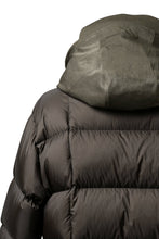 画像をギャラリービューアに読み込む, Ten c TEMPEST COMBO DOWN JACKET (DARK OLIVE)