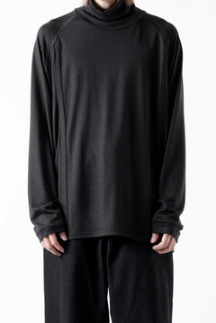画像をギャラリービューアに読み込む, CAPERTICA BINDER TURTLE NECK TOP / SUPER 140s WASHABLE WOOL DC-JERSEY (DARKNESS)