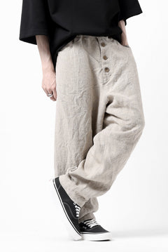 画像をギャラリービューアに読み込む, YUTA MATSUOKA wide taperd pants / no.8 linen canvas (ecru)