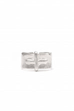 Load image into Gallery viewer, m.a+ silver stitched cross ring / AG18/AG (SILVER)
