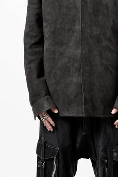 Load image into Gallery viewer, ISAMU KATAYAMA BACKLASH REVERSE LEATHER SHIRT / DOUBLE DYED - JP WET WHITE CALF (GREY)