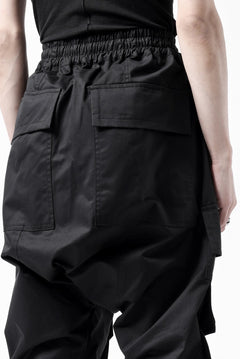 Load image into Gallery viewer, A.F ARTEFACT FRONT ZIP CARGO SAROUEL EASY PANTS (BLACK)