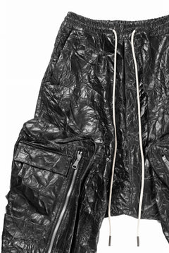 画像をギャラリービューアに読み込む, A.F ARTEFACT DROPCLOTCH WIDE PANTS / WASHER SYNTHETIC LEATHER (BLACK)