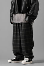 画像をギャラリービューアに読み込む, N/07 exclusive EASY WAIST TAPERED PANTS / T/R DOUBLE SIDE BRUSHED 2WAY STRETCH (CHECK)
