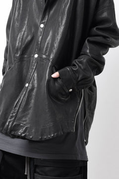 画像をギャラリービューアに読み込む, A.F ARTEFACT SNAPPED COCOON SHIRT-JACKET / SOFT GOAT LEATHER (BLACK)