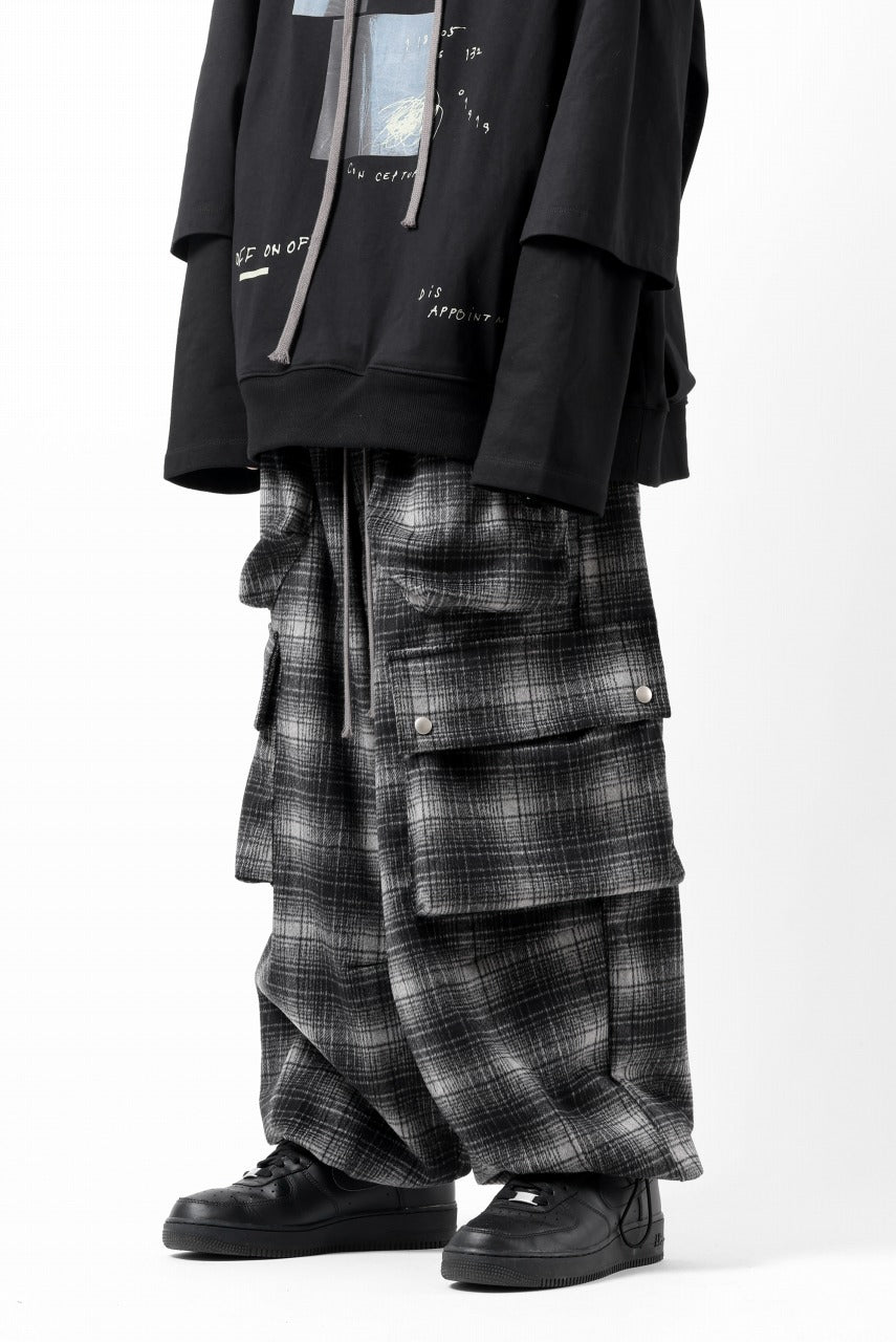 画像をギャラリービューアに読み込む, A.F ARTEFACT HEM-STRING WIDE CARGO PANTS / OMBRE FLANNEL(BLACK x WHITE)