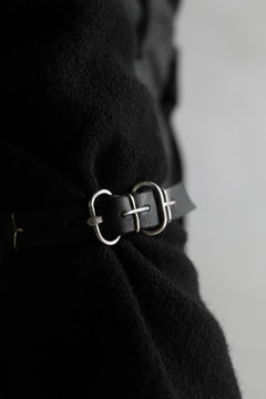 画像をギャラリービューアに読み込む, m.a+ thin silver cross studded wrist band / A-F2BL1/GR2,0 (BLACK)