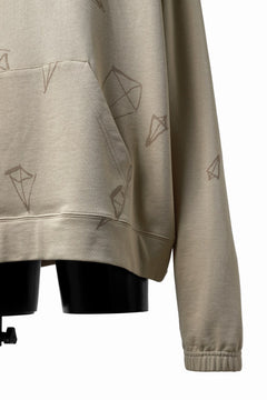画像をギャラリービューアに読み込む, A.F ARTEFACT PYRA PATTERN PRINT SWEAT HOODIE (BEIGE)
