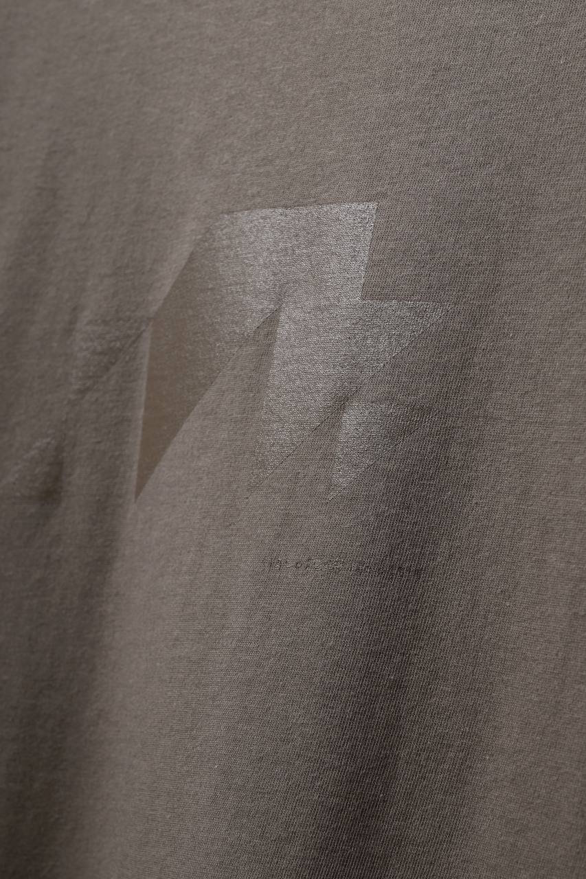 画像をギャラリービューアに読み込む, A.F ARTEFACT NUMBERRING PRINT OVER SIZED S/S TEE (BROWN)