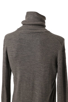 Load image into Gallery viewer, KLASICA SMOKE TURTLE NECK KNIT SWEAT TOP / WEANER WOOL RIB (FAWN)