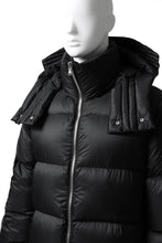 画像をギャラリービューアに読み込む, A.F ARTEFACT exclusive DUVET VERTICAL DOWN JACKET (BLACK)