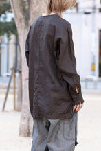 画像をギャラリービューアに読み込む, KLASICA "SH-044" SPLIT RAGLAN COLLAR LESS SHIRTS / BENGARA & SUMI COATED LINEN (BENGARA)