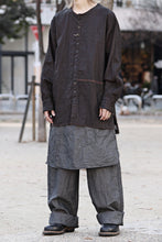 画像をギャラリービューアに読み込む, KLASICA "SH-044" SPLIT RAGLAN COLLAR LESS SHIRTS / BENGARA & SUMI COATED LINEN (BENGARA)