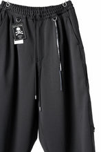 画像をギャラリービューアに読み込む, mastermind JAPAN WIDE FIT TROUSERS / HIGH END STRETCH JERSEY (BLACK)