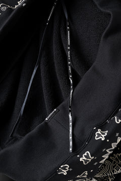 Load image into Gallery viewer, mastermind JAPAN BANDANA HOODIE / REGULAR FIT (BLACK BASE)
