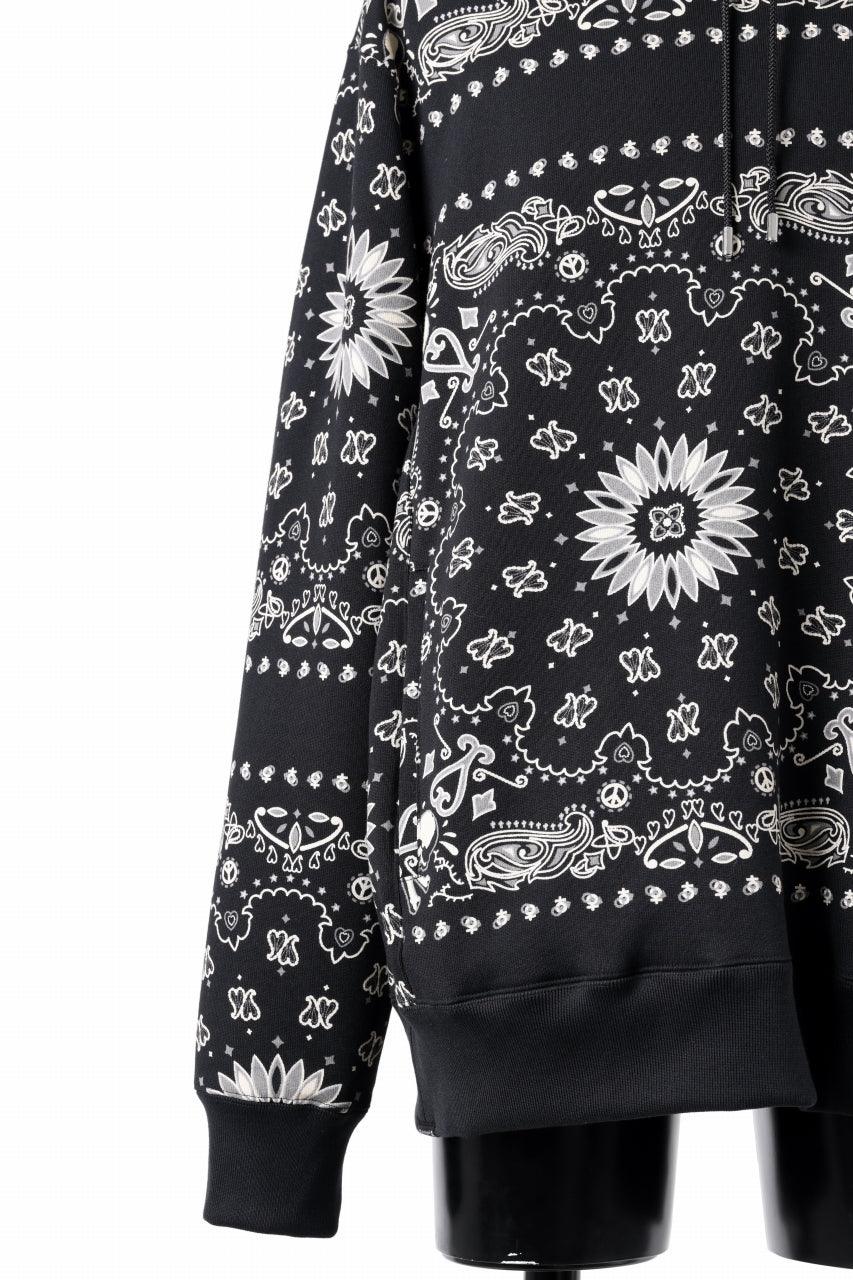 Load image into Gallery viewer, mastermind JAPAN BANDANA HOODIE / REGULAR FIT (BLACK BASE)