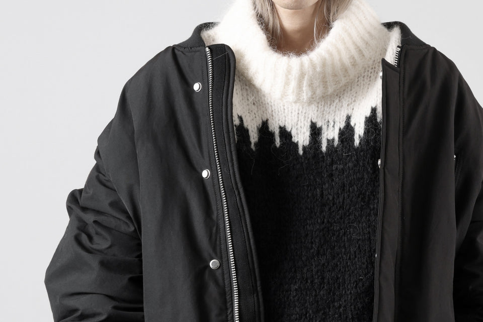 Load image into Gallery viewer, thom/krom MOCK NECK KNIT PULLOVER / ALPACA WOOL (WHITE x BLACK)