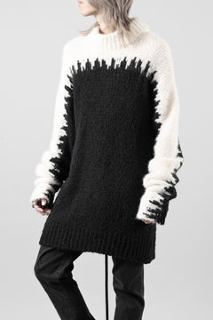 Load image into Gallery viewer, thom/krom MOCK NECK KNIT PULLOVER / ALPACA WOOL (WHITE x BLACK)