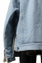 画像をギャラリービューアに読み込む, FACETASM ASSYMETRICAL BELTED SHERPA DENIM JACKET (INDIGO)