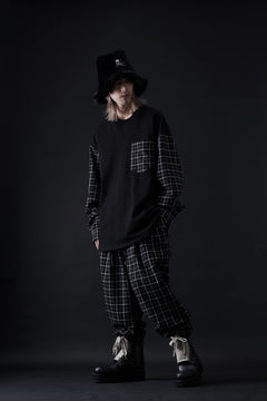 Load image into Gallery viewer, mastermind JAPAN EASY WAIST TAPERED TROUSERS (BLACK PLAID)
