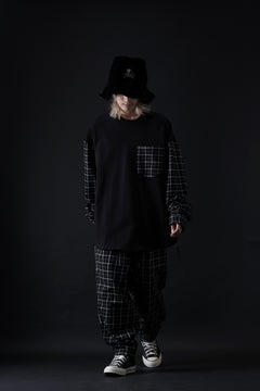 Load image into Gallery viewer, mastermind JAPAN EASY WAIST TAPERED TROUSERS (BLACK PLAID)