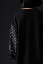 Load image into Gallery viewer, mastermind JAPAN DOCKING OVER TOPS / BOXY FIT (BLACK x BLACK PLAID)