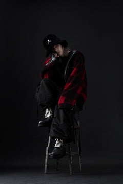 Load image into Gallery viewer, mastermind JAPAN BUFFALO-PLAID SHERPA JACKET / BOXY FIT (BLACK x RED)