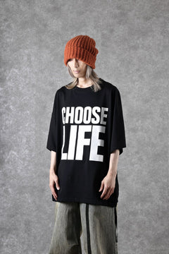 Load image into Gallery viewer, MASTERMIND WORLD x KATHARINE HAMNETT SLOGAN BIG TEE / CHOOSE LIFE (BLACK)
