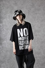 Load image into Gallery viewer, MASTERMIND WORLD x KATHARINE HAMNETT SLOGAN BIG TEE / N, M, F, V (BLACK)