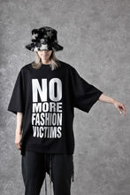 Load image into Gallery viewer, MASTERMIND WORLD x KATHARINE HAMNETT SLOGAN BIG TEE / N, M, F, V (BLACK)