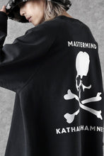 Load image into Gallery viewer, MASTERMIND WORLD x KATHARINE HAMNETT CUTOFF PULLOVER / CHOOSE LIFE (BLACK)