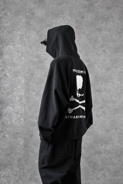 Load image into Gallery viewer, MASTERMIND WORLD x KATHARINE HAMNETT BACK LOGO HOODIE (BLACK)