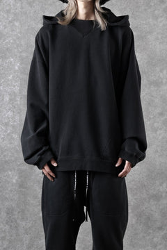 Load image into Gallery viewer, MASTERMIND WORLD x KATHARINE HAMNETT BACK LOGO HOODIE (BLACK)