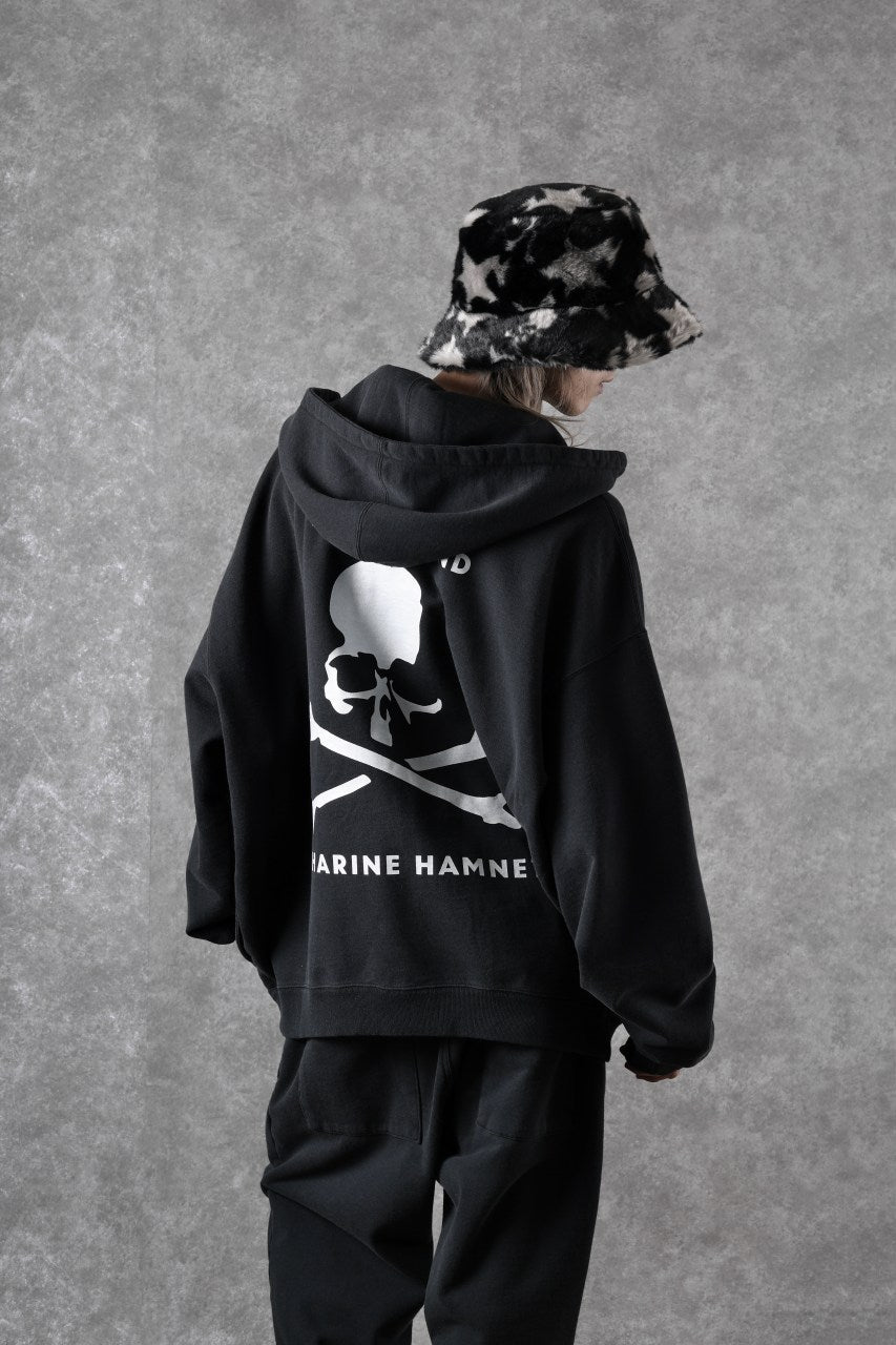 Load image into Gallery viewer, MASTERMIND WORLD x KATHARINE HAMNETT BACK LOGO HOODIE (BLACK)