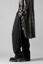 画像をギャラリービューアに読み込む, Y's for men WITH DECORATIVE CLOTH TAPERED PANTS / WRINKLE WOOL GABARDINE (BLACK)