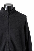 Load image into Gallery viewer, MASTERMIND WORLD LOUNGE FULL-ZIP TRACK JACKET / SOFTY BOA FLEECE (BLACK x WHITE)