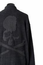 Load image into Gallery viewer, MASTERMIND WORLD LOUNGE FULL-ZIP TRACK JACKET / SOFTY BOA FLEECE (BLACK x CHARCOAL)