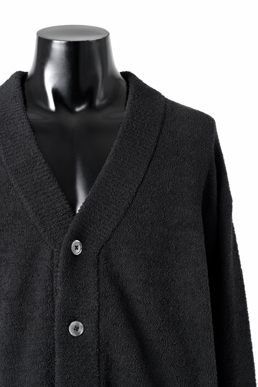 Load image into Gallery viewer, MASTERMIND WORLD LOUNGE CARDIGAN / SOFTY BOA FLEECE (BLACK x CHARCOAL)