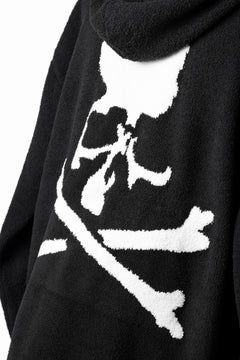 Load image into Gallery viewer, MASTERMIND WORLD LOUNGE FULL-ZIP HOODIE / SOFTY BOA FLEECE (BLACK x WHITE)