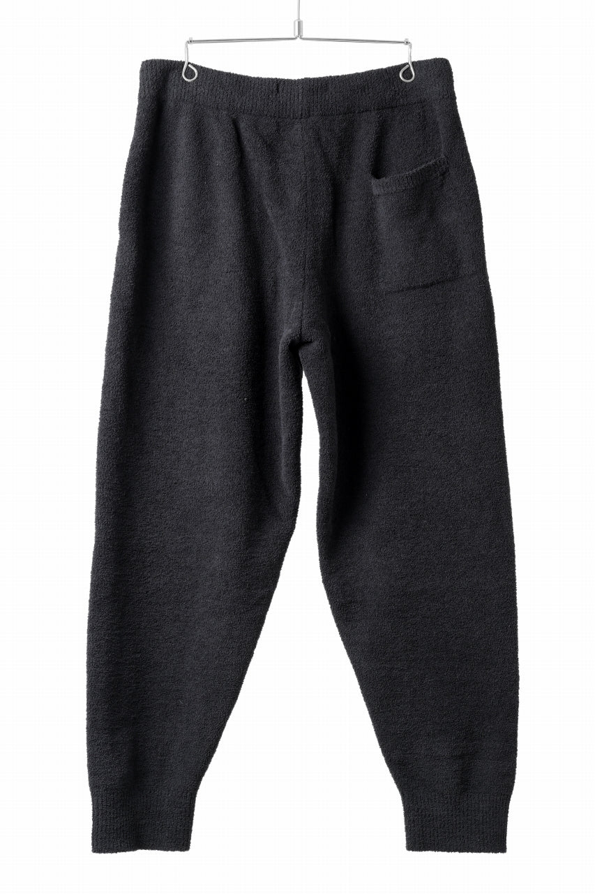 Load image into Gallery viewer, MASTERMIND WORLD LOUNGE LONG PANTS / SOFTY BOA FLEECE (BLACK x CHARCOAL)