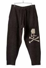 Load image into Gallery viewer, MASTERMIND WORLD LOUNGE LONG PANTS / SOFTY BOA FLEECE (BROWN x SAND)
