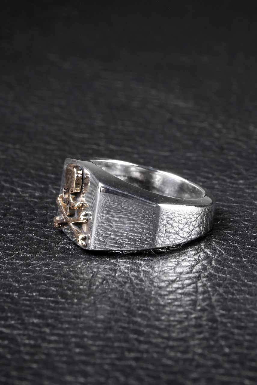 Load image into Gallery viewer, MASTERMIND WORLD COLLEGE RING (GOLD x SILVER)