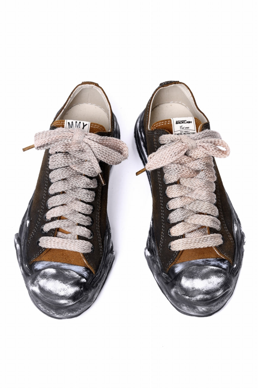 画像をギャラリービューアに読み込む, ISAMU KATAYAMA BACKLASH xx Maison MIHARA YASUHIRO “HANK” OG SOLE STEER SUEDE GARMENT-DYED LOW-TOP SNEAKER (BLACK)