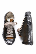 画像をギャラリービューアに読み込む, ISAMU KATAYAMA BACKLASH xx Maison MIHARA YASUHIRO “HANK” OG SOLE STEER SUEDE GARMENT-DYED LOW-TOP SNEAKER (BLACK)