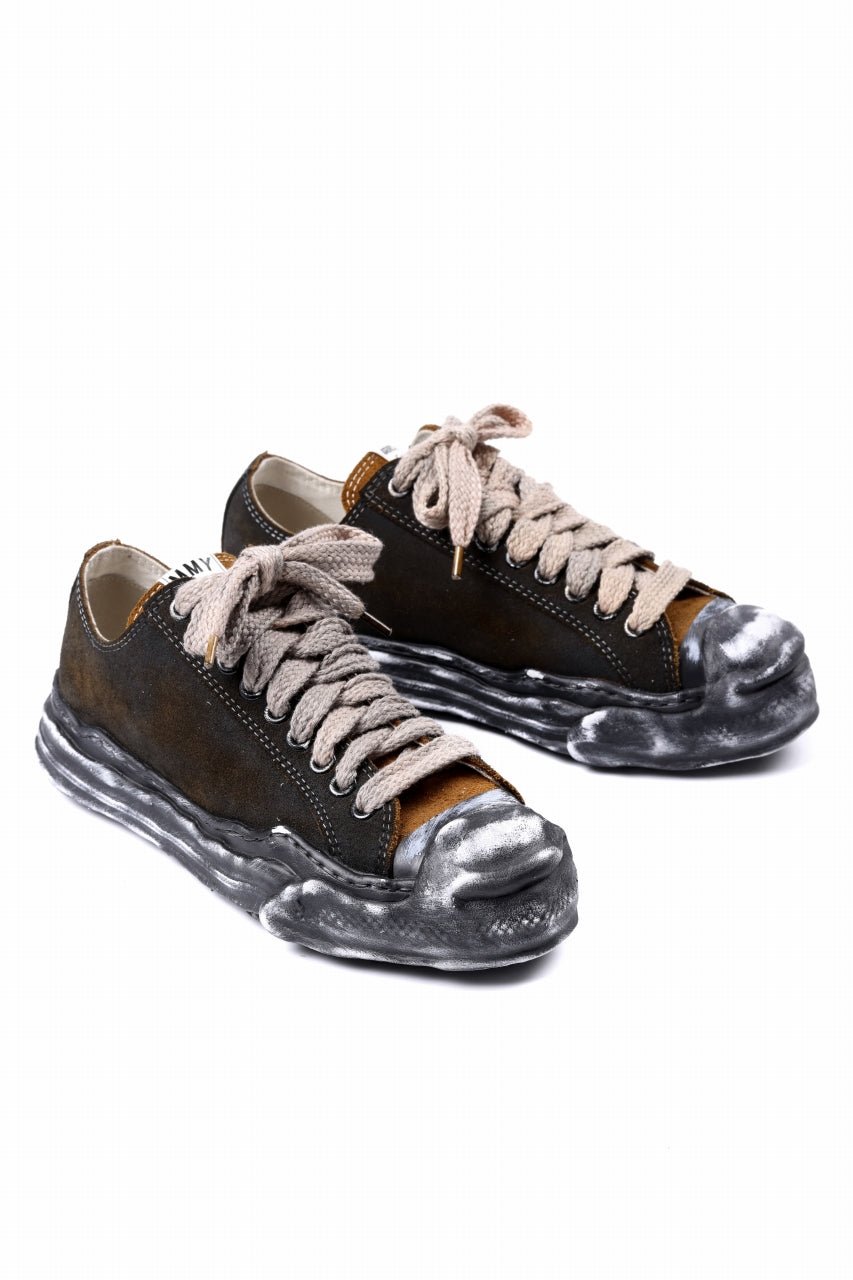 画像をギャラリービューアに読み込む, ISAMU KATAYAMA BACKLASH xx Maison MIHARA YASUHIRO “HANK” OG SOLE STEER SUEDE GARMENT-DYED LOW-TOP SNEAKER (BLACK)