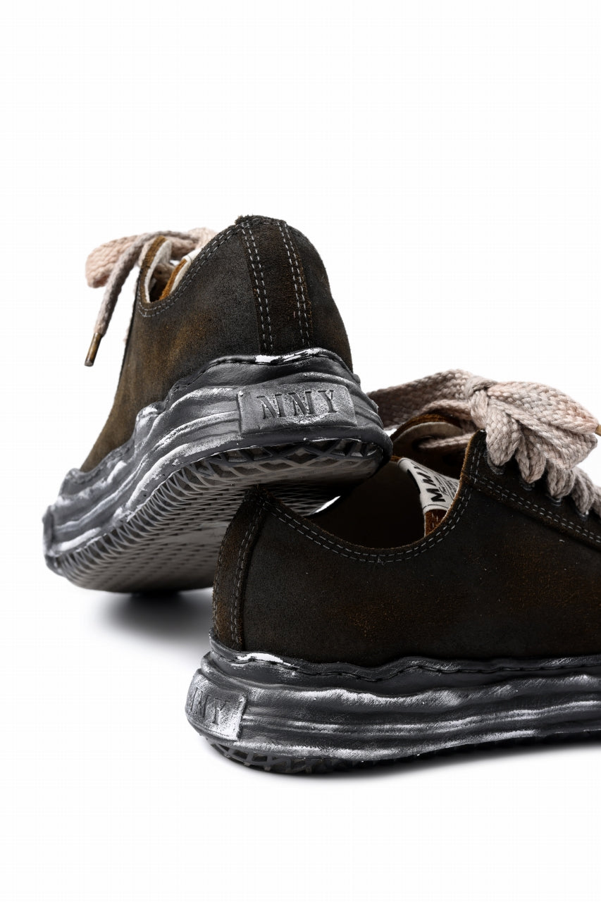 画像をギャラリービューアに読み込む, ISAMU KATAYAMA BACKLASH xx Maison MIHARA YASUHIRO “HANK” OG SOLE STEER SUEDE GARMENT-DYED LOW-TOP SNEAKER (BLACK)