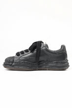 Load image into Gallery viewer, BACKLASH XX Maison MIHARA YASUHIRO “BLAKEY” OG SOLE STEER GARMEN-WAX-FINISH LOW-TOP SNEAKER (BLACK)