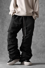 画像をギャラリービューアに読み込む, A.F ARTEFACT TUCK VOLUME BAGGY PANTS / CONY GRUNZE (BLACK)